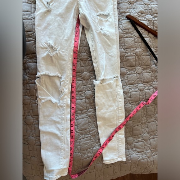 Hollister White Denim with Brown Patch - Picture 10 of 12